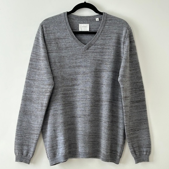 Billy Reid 100% Wool Gray V-Neck Sweater - Picture 1 of 16